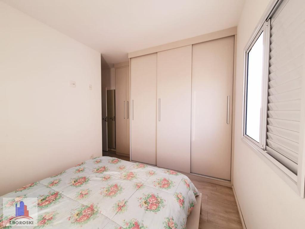 Apartamento à venda com 2 quartos, 64m² - Foto 11