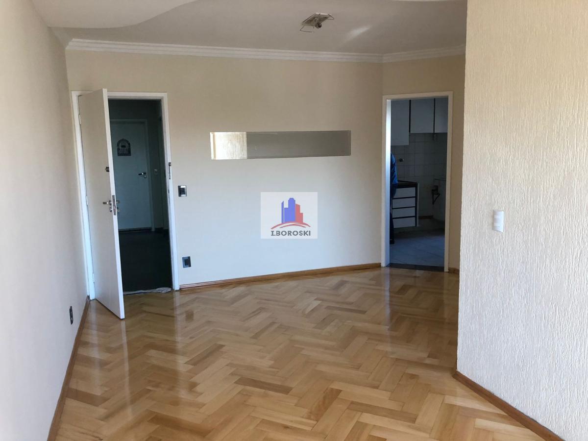 Apartamento à venda com 3 quartos, 85m² - Foto 2