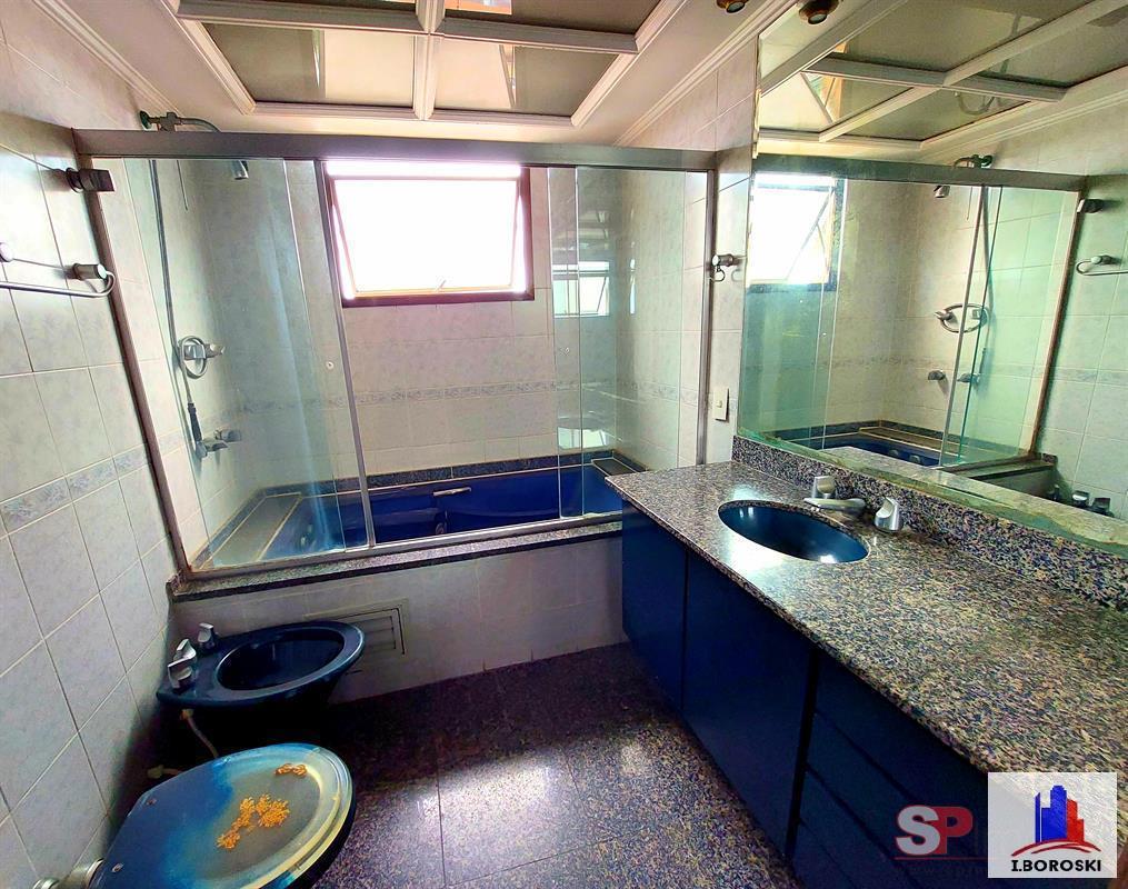 Apartamento à venda com 4 quartos, 190m² - Foto 13