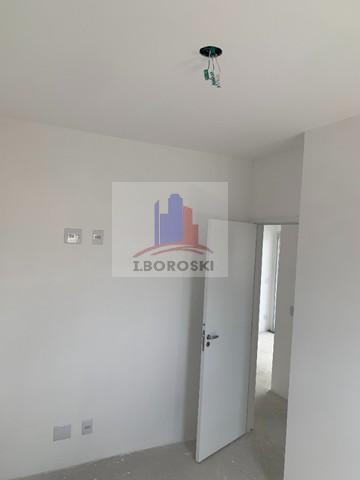 Apartamento à venda com 2 quartos, 64m² - Foto 11