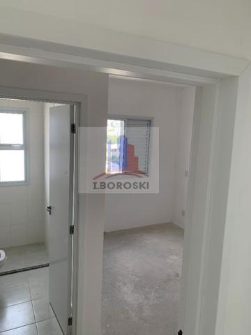 Apartamento à venda com 2 quartos, 64m² - Foto 8