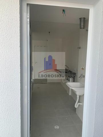 Apartamento à venda com 2 quartos, 64m² - Foto 7