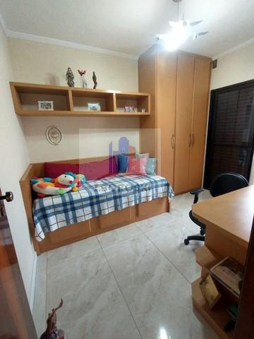 Apartamento à venda com 3 quartos, 96m² - Foto 15