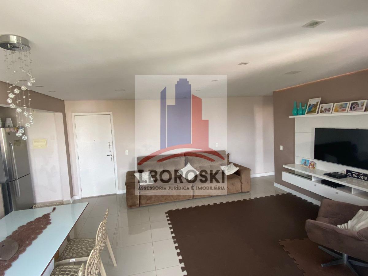 Apartamento à venda com 3 quartos, 73m² - Foto 2