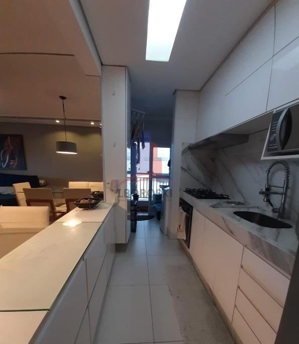 Apartamento à venda com 3 quartos, 94m² - Foto 6