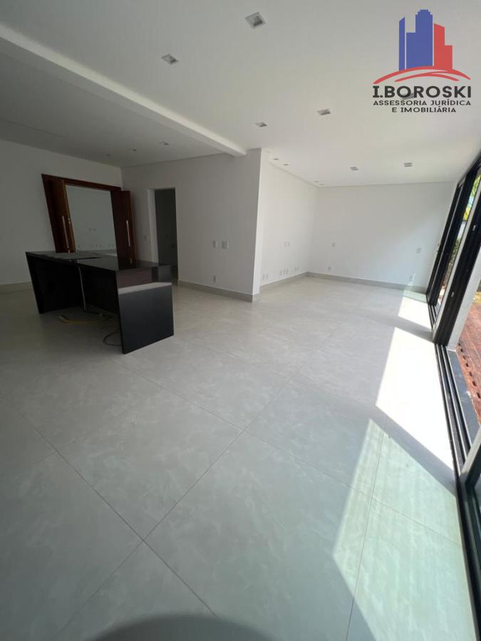 Casa de Condomínio à venda com 4 quartos, 400m² - Foto 14