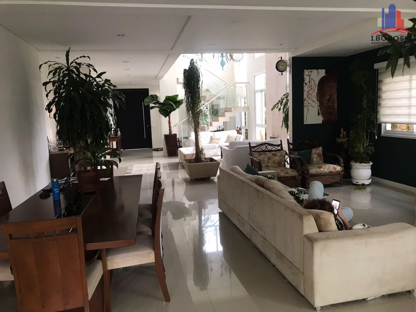 Casa de Condomínio à venda com 4 quartos, 580m² - Foto 1